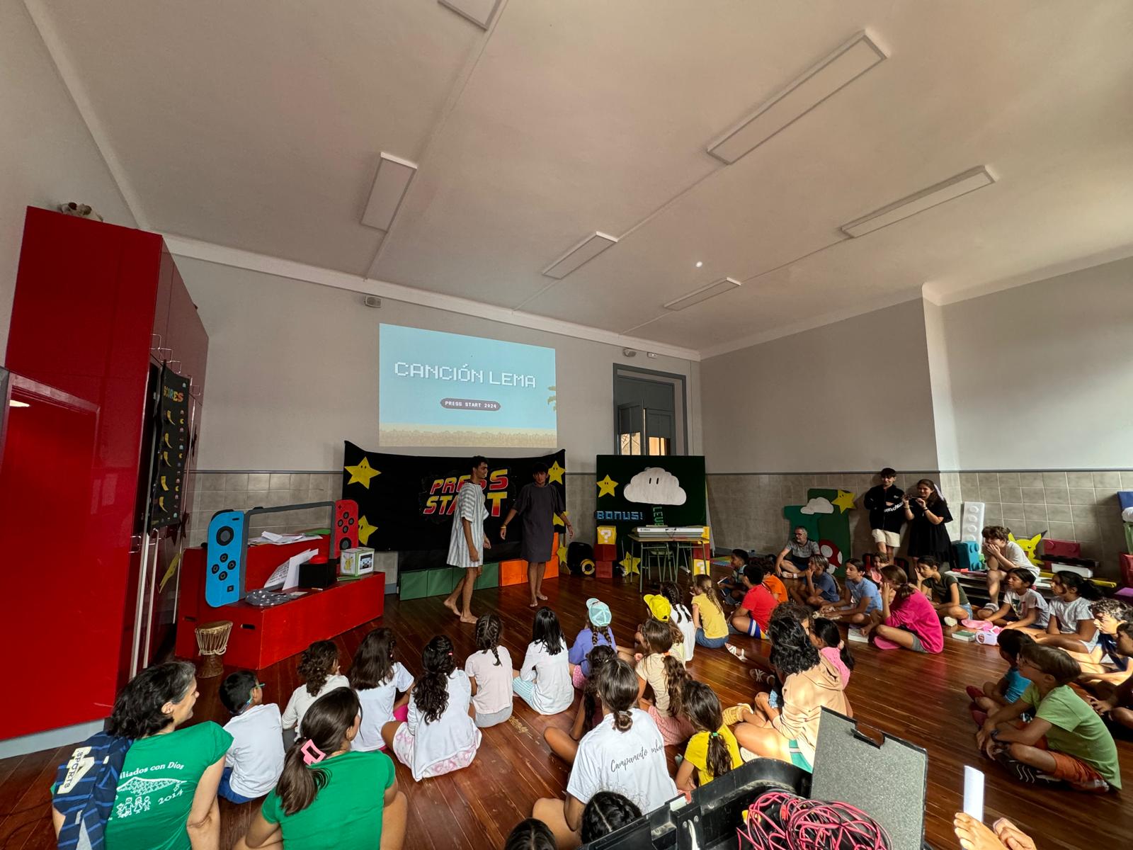 Presentación y actividades en AlphaCamp