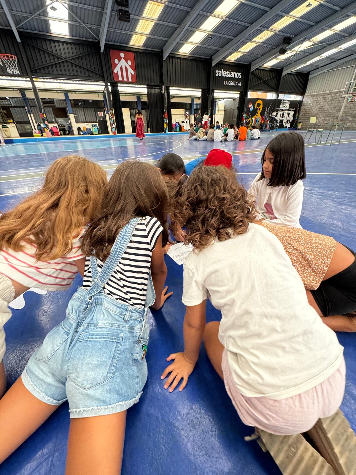 Juegos en equipo en AlphaCamp